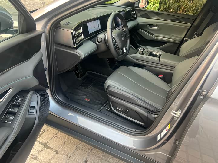 BYD Qin L 2025 2025款 DM-i 智驾版 120KM领先型