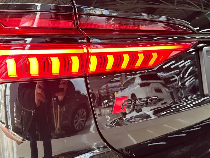 Audi RS 6 2024 2024款 RS 6 4.0T Avant performance