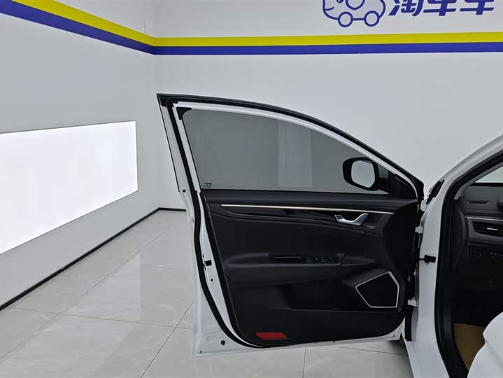 Geely Emgrand GL 2021 2021款 UP 1.4T CVT领尚型