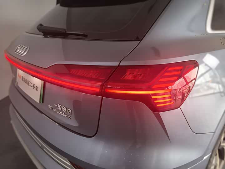Audi e-tron 2021 2021款 50 quattro 尊享型