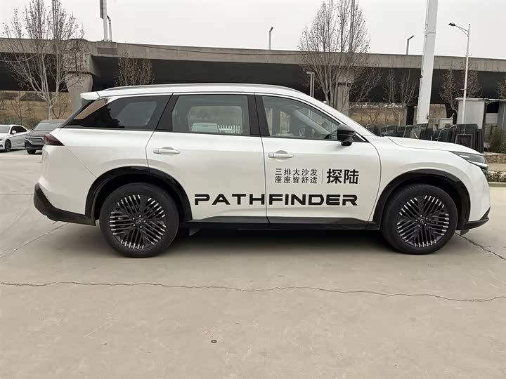 Nissan Pathfinder 2024 2024款 380VC-TURBO 四驱智尊版 6座