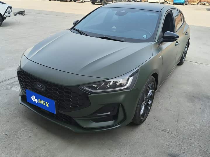 Ford Focus 2022 2022款 两厢 EcoBoost 180 自动ST Line