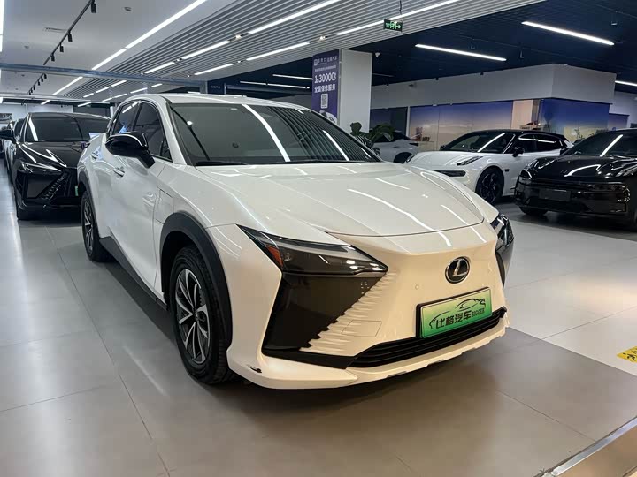 2023 Lexus RZ