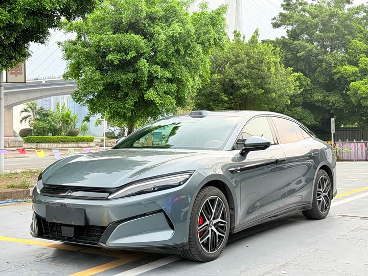 BYD Han L 2025 2025款 DM-p 四驱激光雷达旗舰型