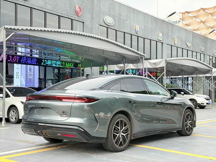 BYD Han L 2025 2025款 DM-p 四驱激光雷达旗舰型