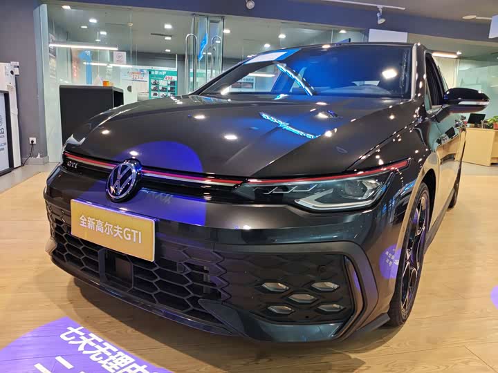 Volkswagen Golf GTI 2025 2025款 380TSI DSG GTI