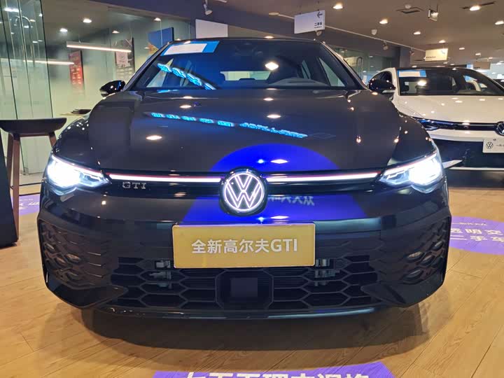 Volkswagen Golf GTI 2025 2025款 380TSI DSG GTI