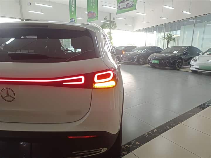 Mercedes-Benz EQA 2022 2022款 EQA 260