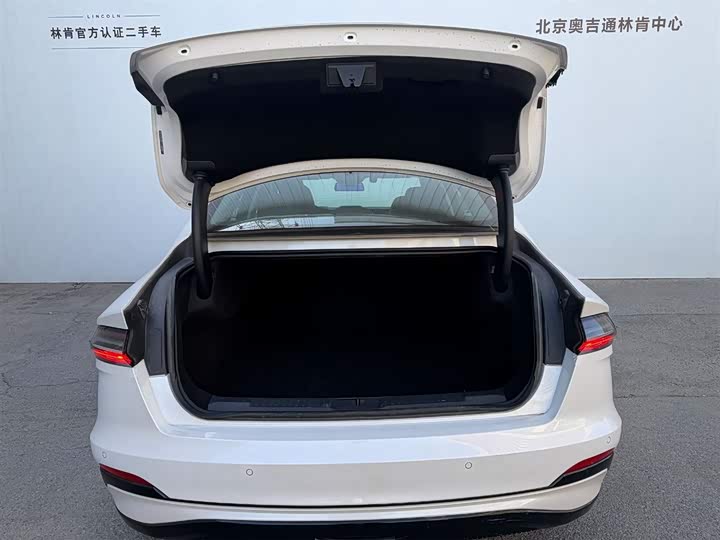 Lincoln Z (Zephyr) 2025 2025款 2.0T 尊逸混动版