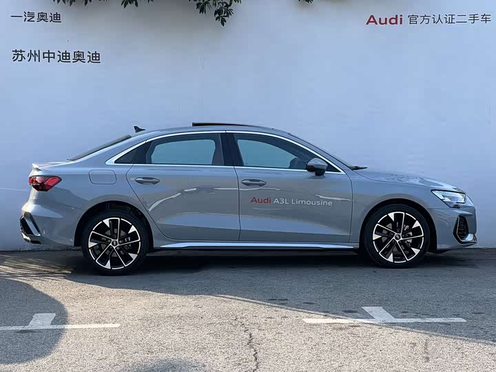 Audi A3 2025 2025款 A3L Limousine 35TFSI 飞驰尊享型