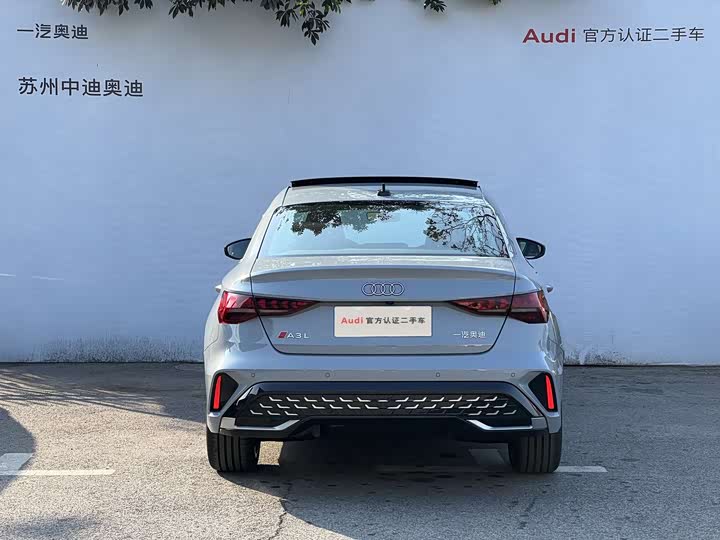 Audi A3 2025 2025款 A3L Limousine 35TFSI 飞驰尊享型