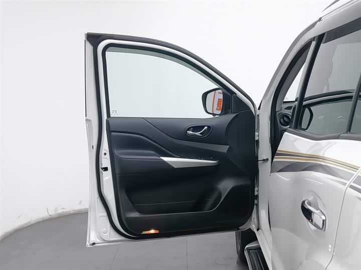 Nissan Terra 2020 2020款 2.5L XL Upper 4WD 自动四驱豪华版