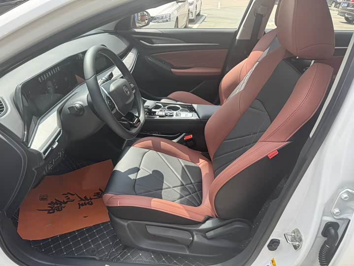 Changan Eado Plus 2025 2025款 PLUS 1.4T 双离合高能版