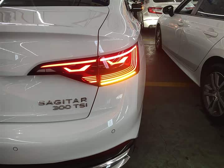 Volkswagen Sagitar L 2024 2024款 300TSI DSG超越版