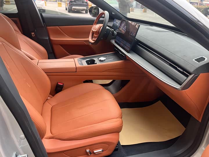 Dongfeng Yipai eπ 007 2025 2025款 纯电 565四驱Max领航版