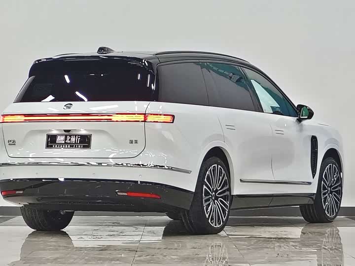 Nio ES8 2026 2026款 六座行政签名版