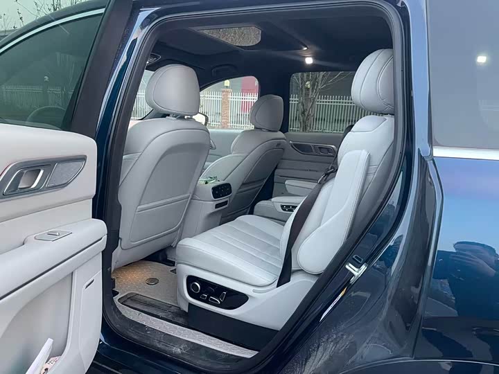 Changan Deepal S09 2025 2025款 四驱Ultra+ 高定版