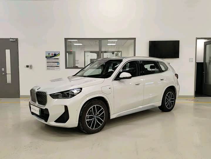 BMW iX1 2025 2025款 eDrive25L M运动套装