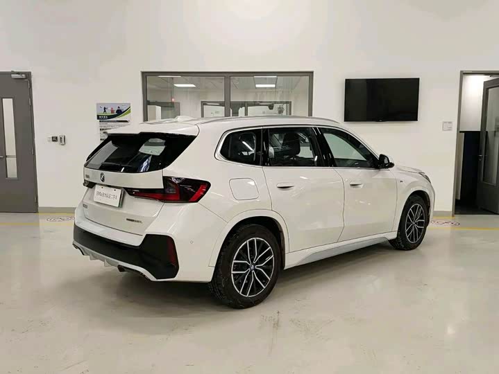 BMW iX1 2025 2025款 eDrive25L M运动套装