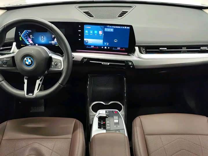 BMW iX1 2025 2025款 eDrive25L M运动套装