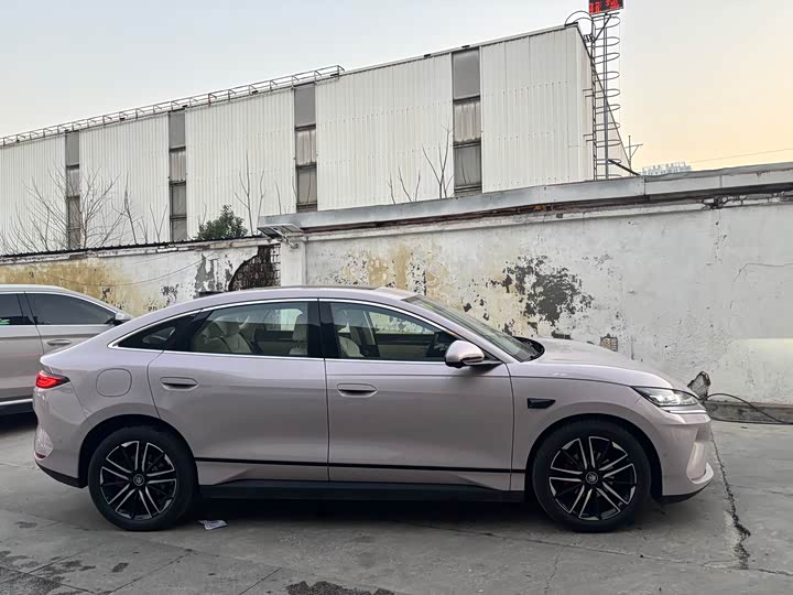 BYD Qin L 2025 2025款 EV 545KM云辇型