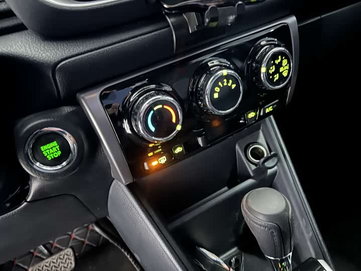 Toyota Yaris L Hatchback 2022 2022款 1.5L CVT豪华PLUS版