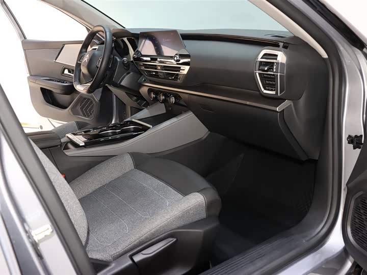 Citroen C5 X 2023 2023款 1.6T 享不凡