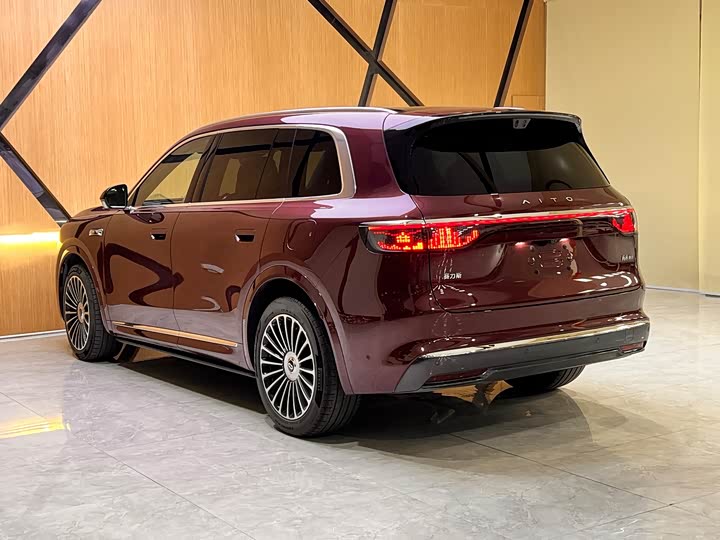 Aito M8 2025 2025款 增程 Ultra版 53.4kWh 5座版