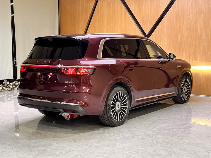 Aito M8 2025 2025款 增程 Ultra版 53.4kWh 5座版