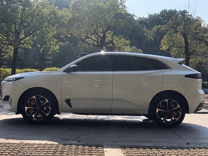 Changan UNI-K Hybrid 2022 2022款 蓝鲸iDD 130km 1.5T 卓越型