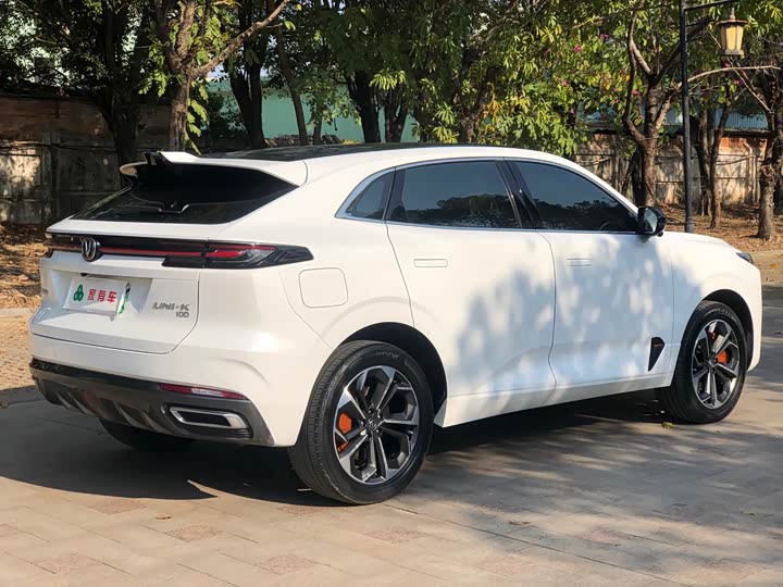 Changan UNI-K Hybrid 2022 2022款 蓝鲸iDD 130km 1.5T 卓越型
