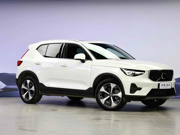 Volvo XC40 2024 2024款 B4 四驱智远豪华版