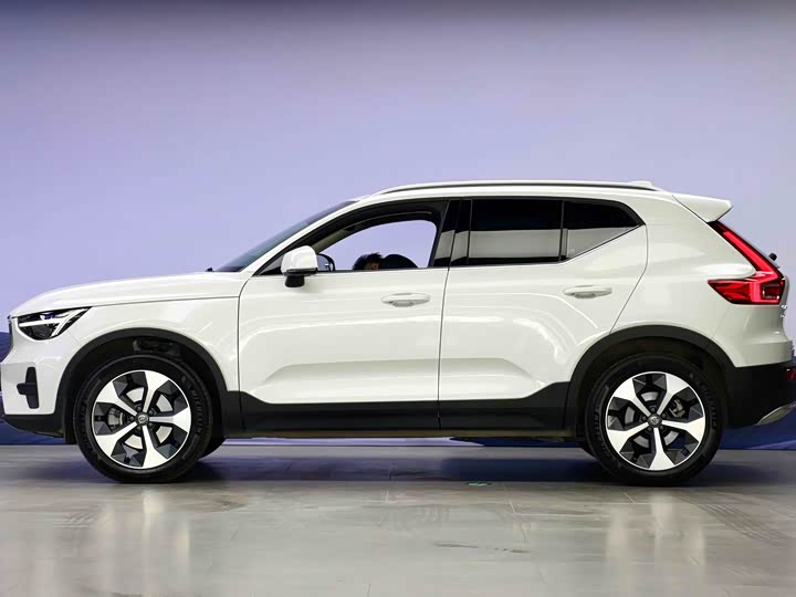 Volvo XC40 2024 2024款 B4 四驱智远豪华版