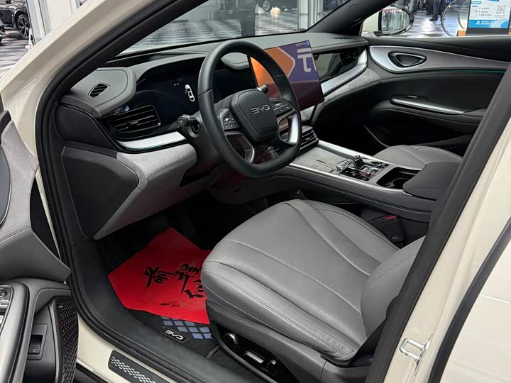 BYD Seal 07 DM-i Hybrid 2025 2025款 DM-i 1.5L 125km 尊贵型