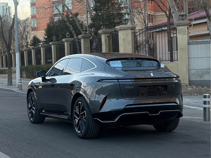 Avatr 11 2024 2024款 580 三激光四驱奢享版