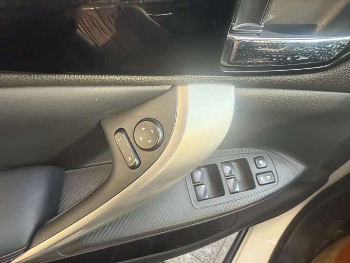 Mitsubishi Eclipse Cross 2021 2021款 1.5T CVT两驱梦想版