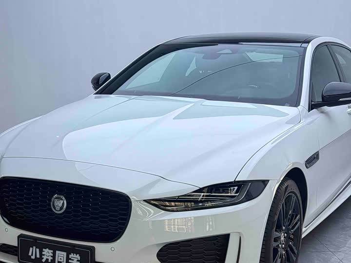 2025 Jaguar XE L