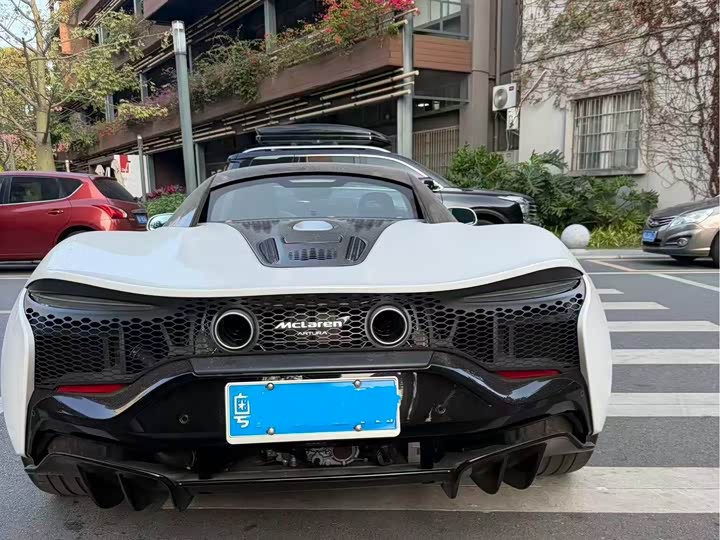 McLaren Artura 2023 2023款 3.0T Hybrid 标准型