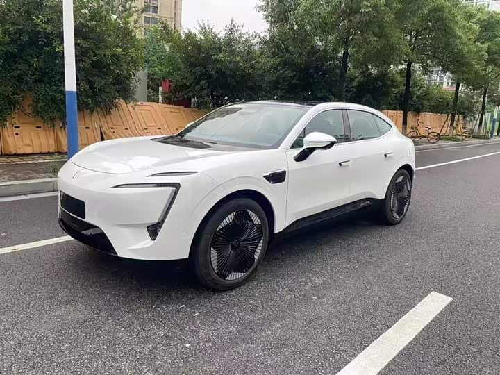 Avatr 11 2023 2023款 鸿蒙 90度 后驱版