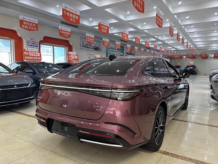 BYD Seal 07 DM-i Hybrid 2025 2025款 智驾版 DM-i 1.5L 125km 尊贵型