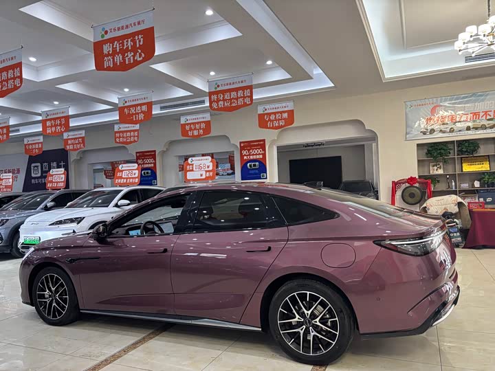 BYD Seal 07 DM-i Hybrid 2025 2025款 智驾版 DM-i 1.5L 125km 尊贵型