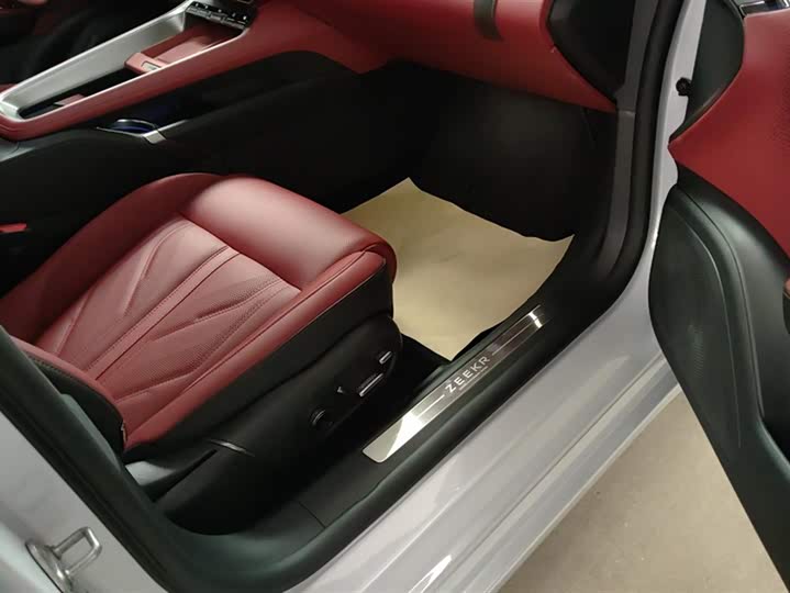 Zeekr 007 GT 2025 2025款 后驱智驾版 75kWh