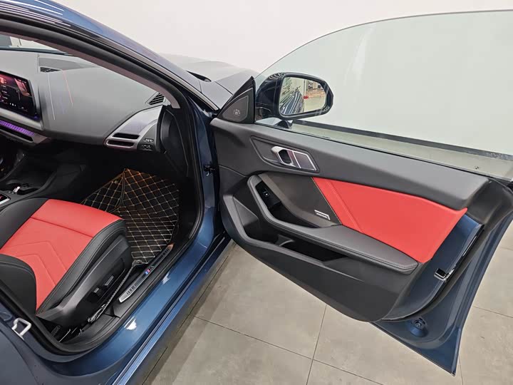 BMW 2 Series 2025 2025款 225L M运动曜夜套装