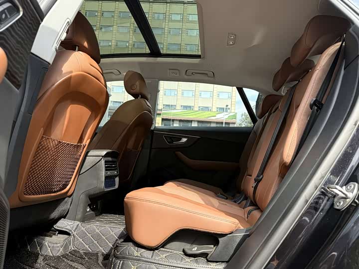 Audi Q8 2022 2022款 55 TFSI 豪华动感型