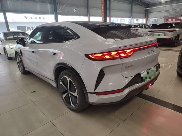 2025 BYD Song L