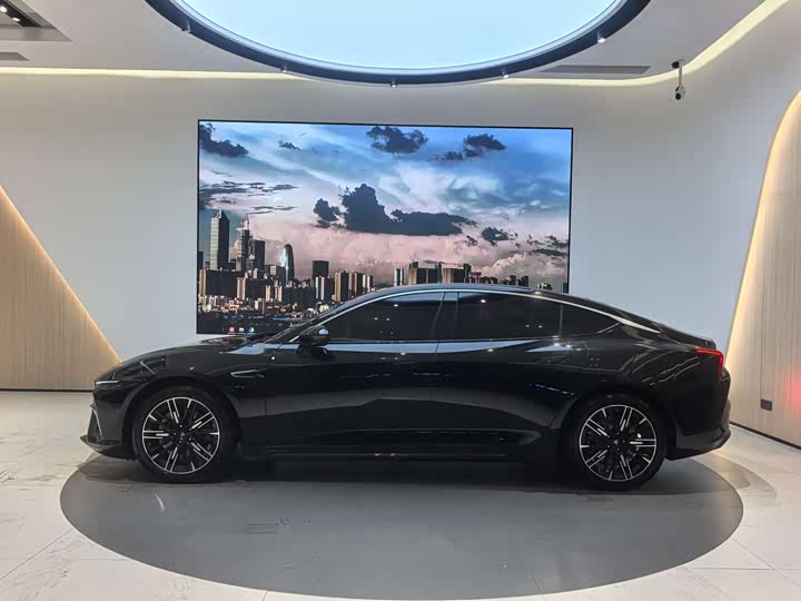 Hozon S 2022 2022款 增程版 1160km 后驱小版