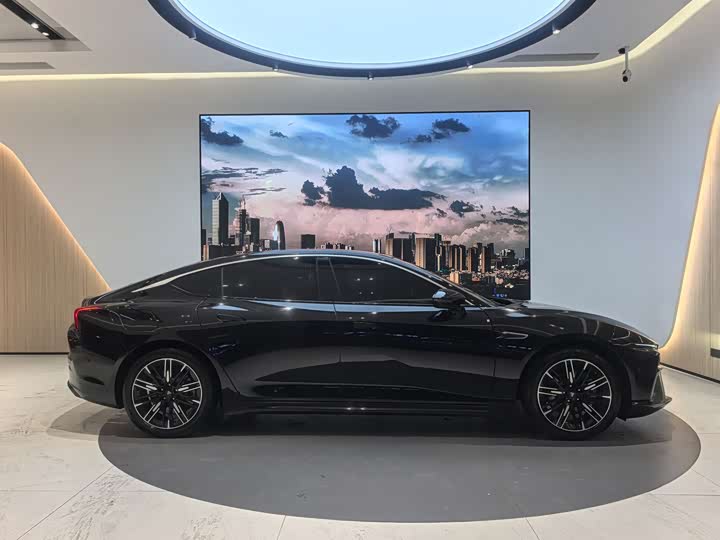 Hozon S 2022 2022款 增程版 1160km 后驱小版