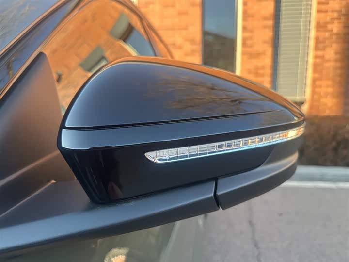 Audi Q6L e-tron 2026 2026款 首发领航版