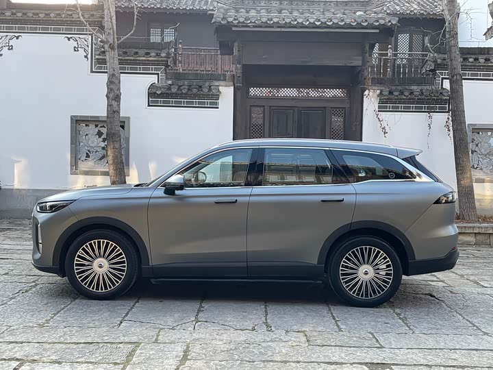 Chery Tiggo 8L 2024 2024款 2.0T 两驱尊贵版 5座