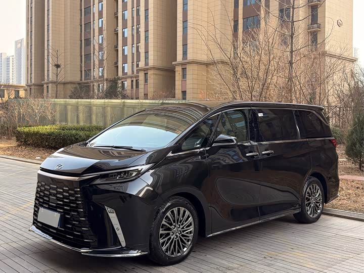 Lexus LM 2023 2023款 500h 六座尊崇版